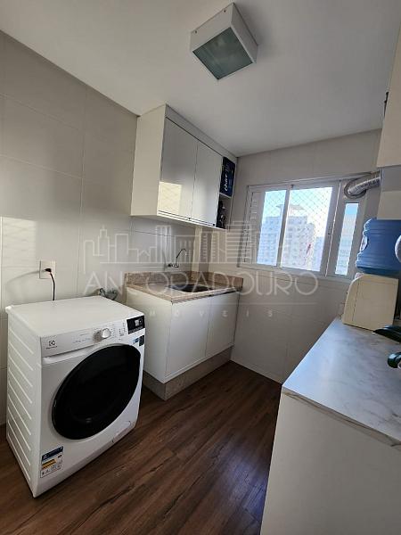 Apartamento 1 suíte, 2 demi suítes, 2 vagas garagem, Centro de Balneário Camboriú. Próximo da Havan na Barra Sul, academias e comércios no geral. — foto 17