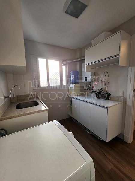 Apartamento 1 suíte, 2 demi suítes, 2 vagas garagem, Centro de Balneário Camboriú. Próximo da Havan na Barra Sul, academias e comércios no geral. — foto 16