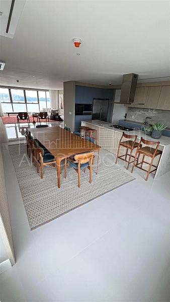 4 suítes, 3 vagas garagem, mobiliado, andar alto. Barra Sul de Balneário Camboriú. — foto 5