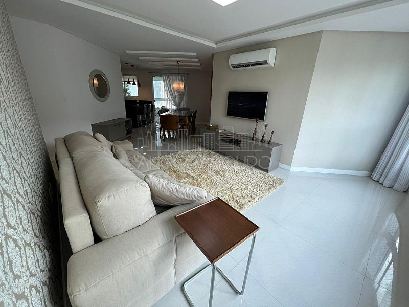 3 suítes, 4 vagas garagem, Vista mar, Barra Sul em Balneário Camboriú. — foto 11