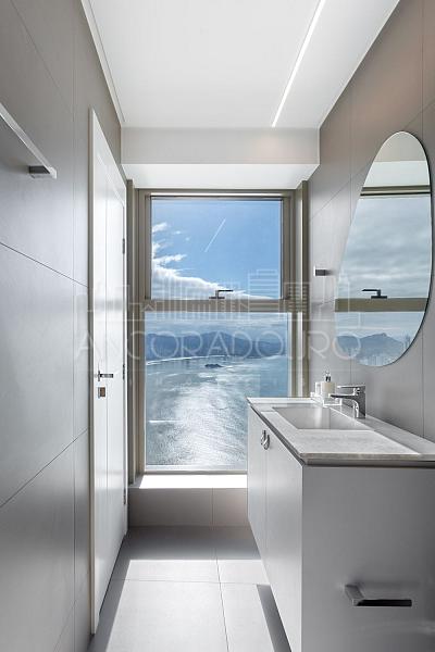 4 suítes, 3 vagas garagem, mobiliado, andar alto. Barra Sul de Balneário Camboriú. — foto 10