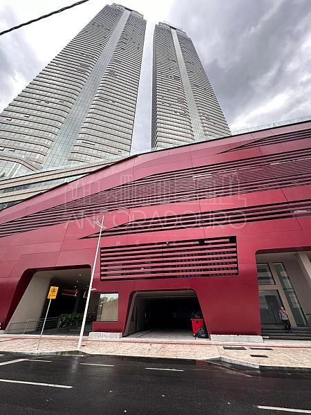 4 suítes, 3 vagas garagem, mobiliado, andar alto. Barra Sul de Balneário Camboriú. — foto 12