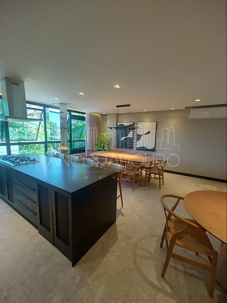 2 Dormitórios (1 suíte), Sacada com churrasqueira, 1 Vaga garagem privativa. Nações em Balneário Camboriú. — foto 15