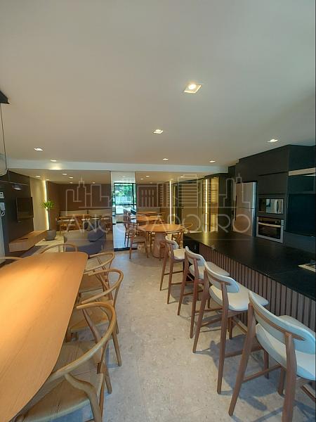 2 Dormitórios (1 suíte), Sacada com churrasqueira, 1 Vaga garagem privativa. Nações em Balneário Camboriú. — foto 17