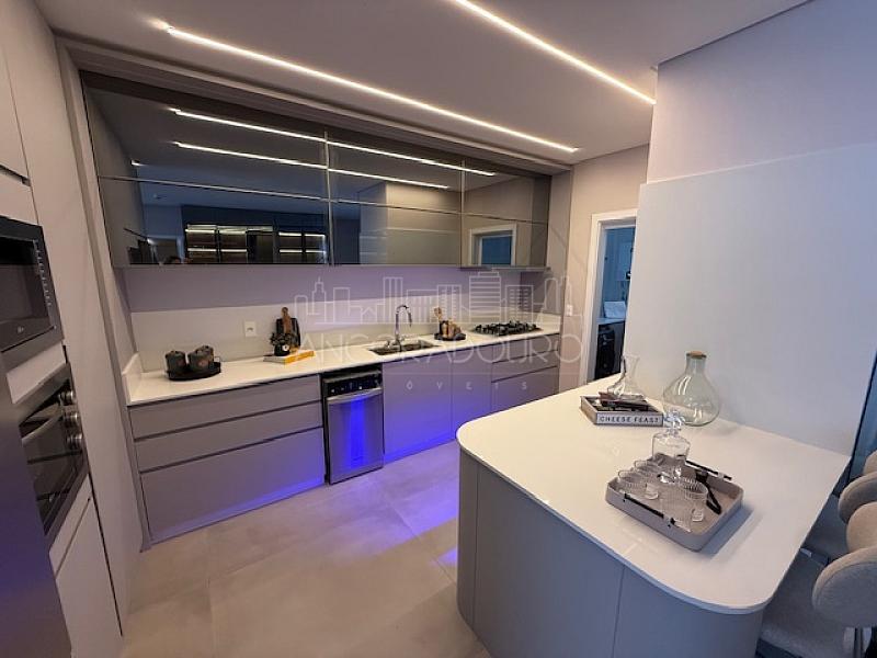 4 Dormitórios (2 suítes), 2 vagas garagem, 149m2 área útil, Lazer completo! — foto 7