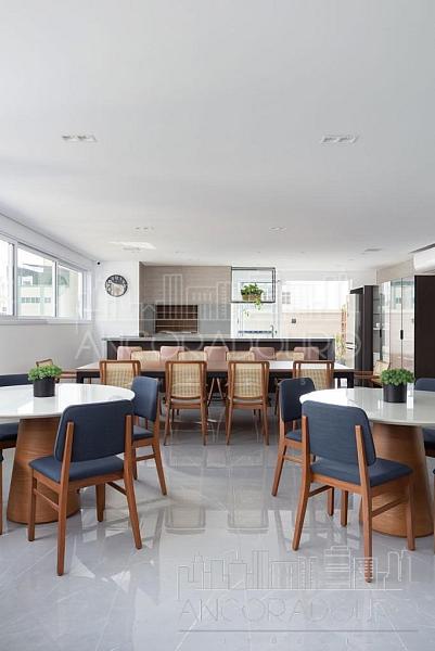 Apartamento com 3 dormitórios (sendo 1 Suíte), 2 Vagas de Garagem, Centro de Balneário Camboriú. — foto 12