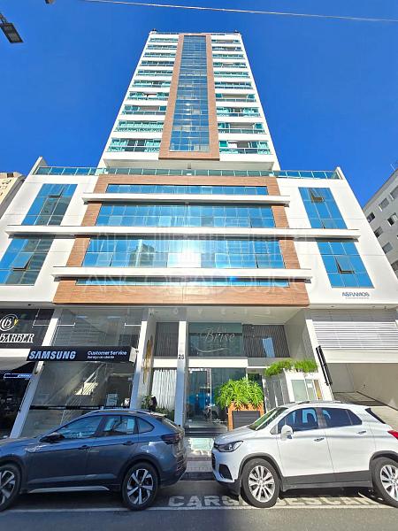 3 Dormitórios (sendo 2 suítes), 2 vagas garagem, mobiliado, Centro de Balneário Camboriú. — foto 22