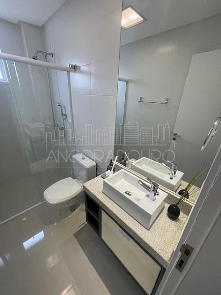 3 Suítes, mobiliado, 3 vagas de garagem, Região Central de Balneário Camboriú. — foto 11