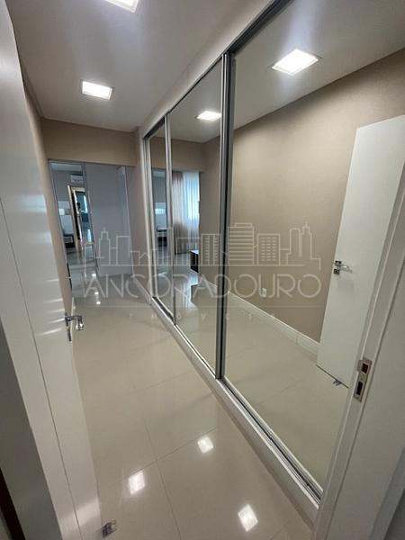 3 Suítes, mobiliado, 3 vagas de garagem, Região Central de Balneário Camboriú. — foto 19