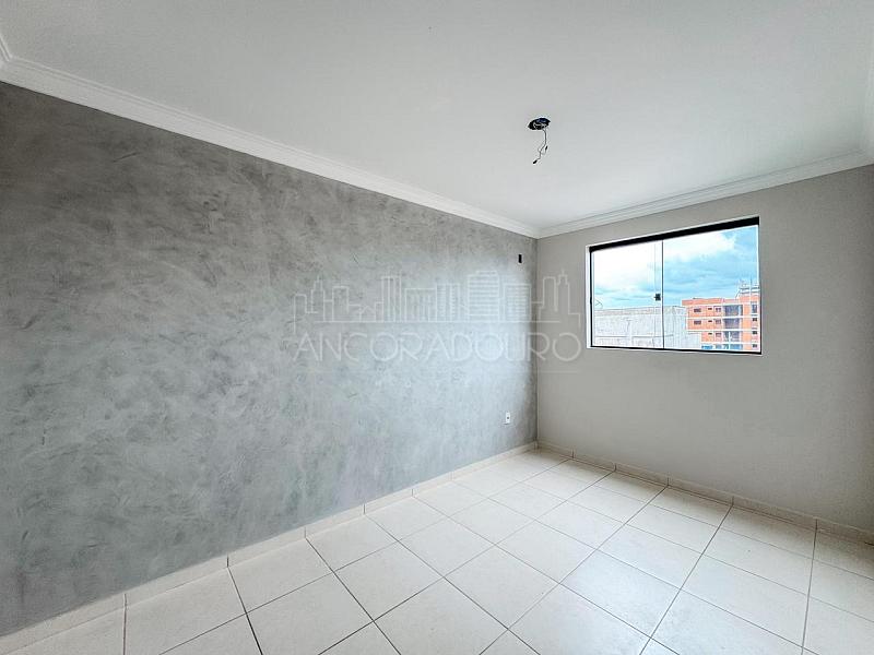 2 Dormitórios, vaga privativa, reformado, sacada com churrasqueira à carvão, Camboriú. — foto 9