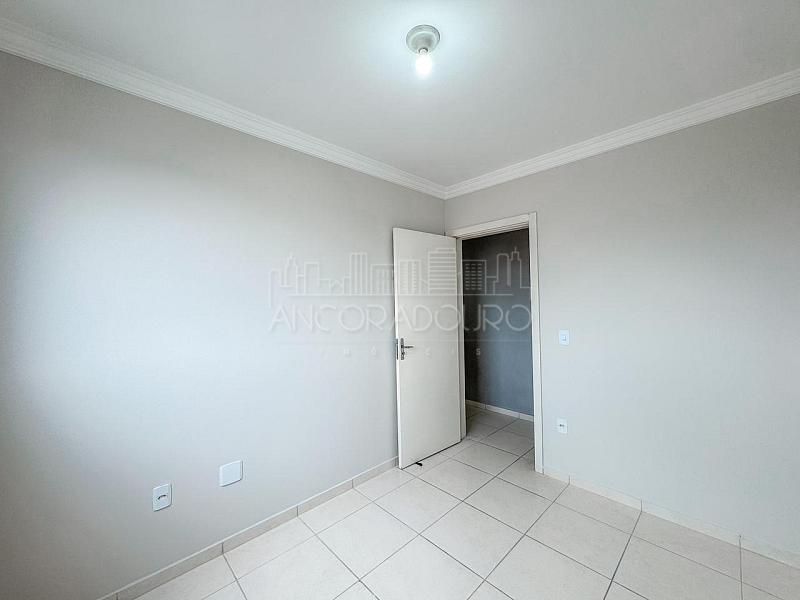 2 Dormitórios, vaga privativa, reformado, sacada com churrasqueira à carvão, Camboriú. — foto 13