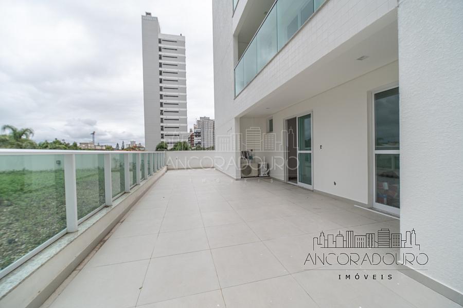 3 Suítes, Vista Mar, 2 Vaga garagem, 5000m² de área de lazer, Frente mar em Balneário Piçarras. — foto 25