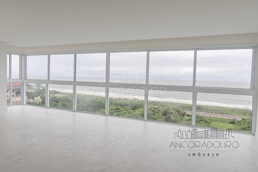 Frente mar, 4 Dormitórios (2 Suítes), 174m² área útil, 2 Vaga garagem, Balneário Piçarras. — foto 25