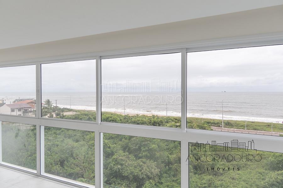 Frente mar, 4 Dormitórios (2 Suítes), 174m² área útil, 2 Vaga garagem, Balneário Piçarras. — foto 26