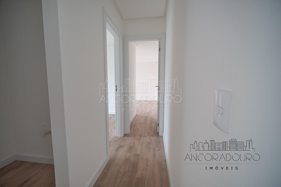 Frente mar, 4 Dormitórios (2 Suítes), 174m² área útil, 2 Vaga garagem, Balneário Piçarras. — foto 29