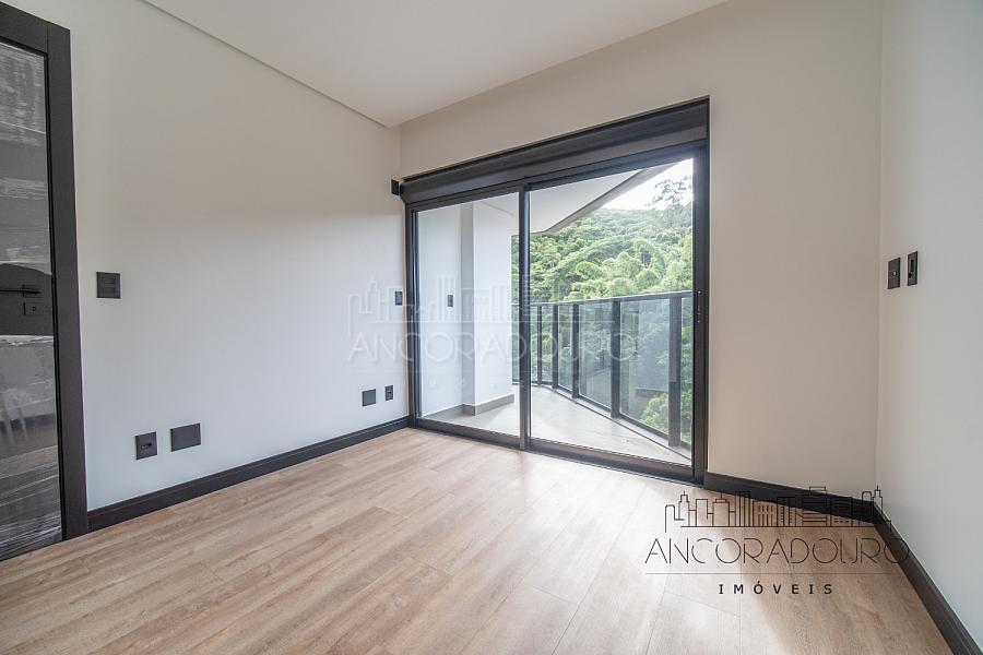 Fazenda em Itajaí: 1 Suíte + 2 Demi Suítes, 2 Vagas de garagem, Próximo da Beira Rio, área de lazer completa. — foto 30