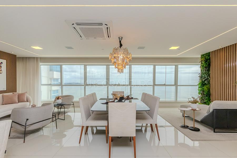 5 suítes, 6 vagas garagem, mobiliado, Vista privilegiada de frente para o mar em Balneário Camboriú. — foto 8