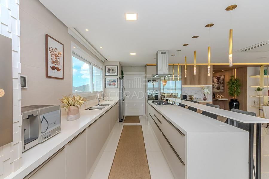 5 suítes, 6 vagas garagem, mobiliado, Vista privilegiada de frente para o mar em Balneário Camboriú. — foto 19