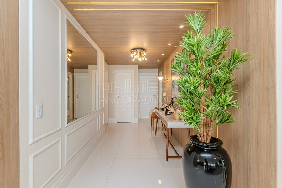 5 suítes, 6 vagas garagem, mobiliado, Vista privilegiada de frente para o mar em Balneário Camboriú. — foto 33