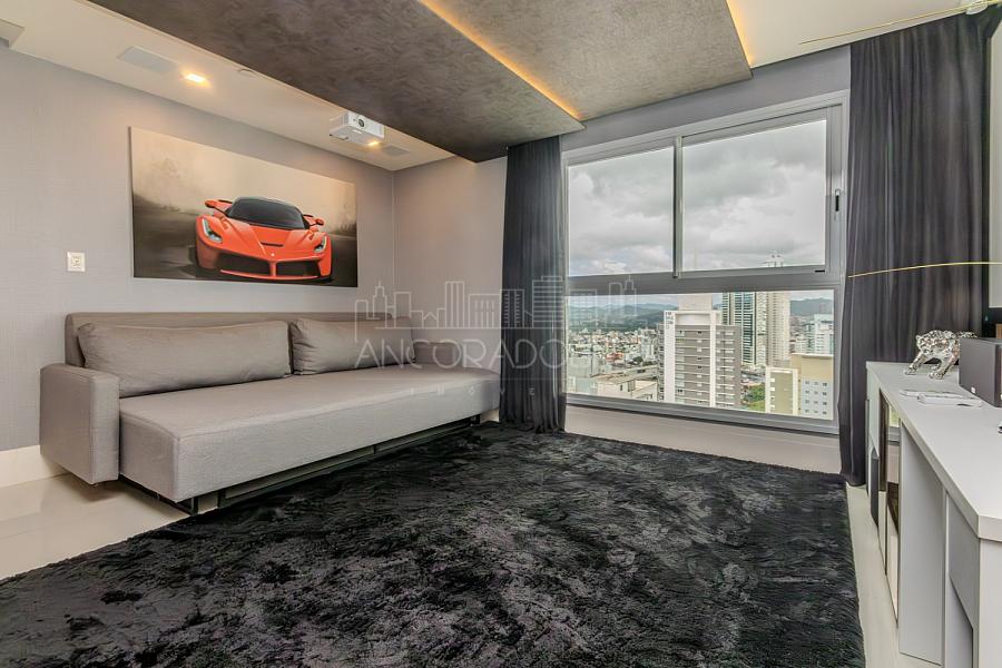 5 suítes, 6 vagas garagem, mobiliado, Vista privilegiada de frente para o mar em Balneário Camboriú. — foto 35