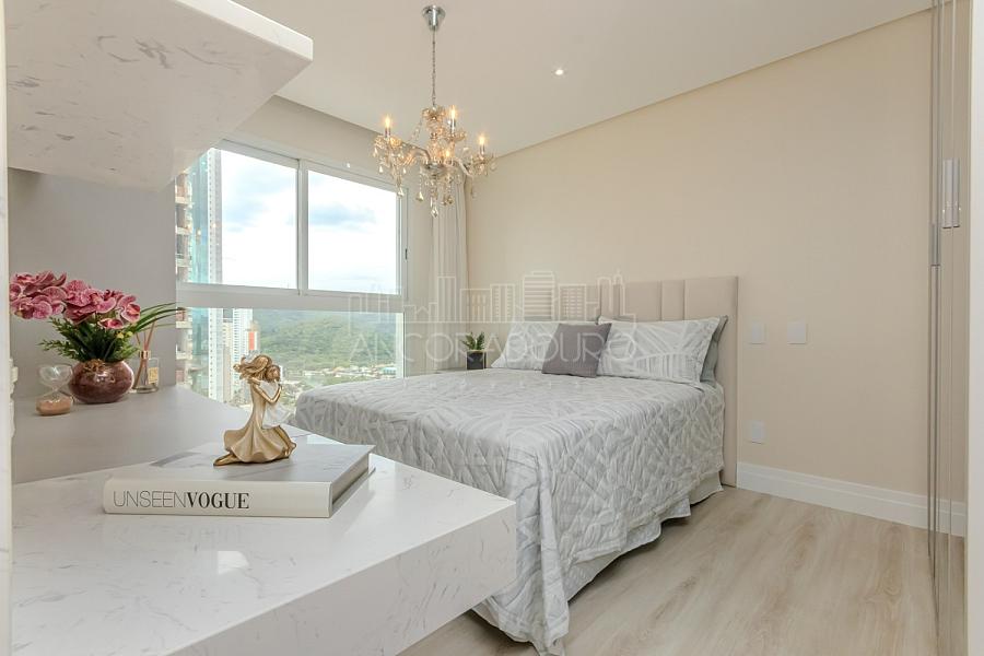 5 suítes, 6 vagas garagem, mobiliado, Vista privilegiada de frente para o mar em Balneário Camboriú. — foto 44