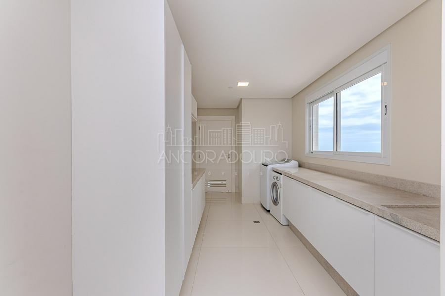 5 suítes, 6 vagas garagem, mobiliado, Vista privilegiada de frente para o mar em Balneário Camboriú. — foto 27