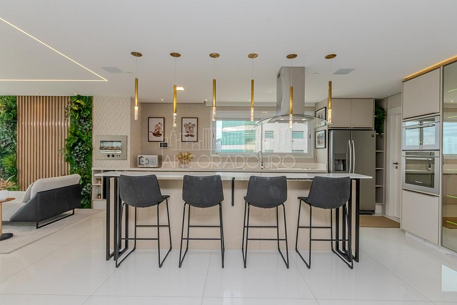 5 suítes, 6 vagas garagem, mobiliado, Vista privilegiada de frente para o mar em Balneário Camboriú. — foto 16