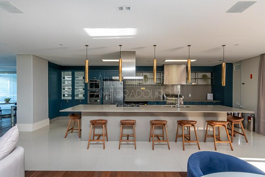 5 suítes, 6 vagas garagem, mobiliado, Vista privilegiada de frente para o mar em Balneário Camboriú. — foto 78