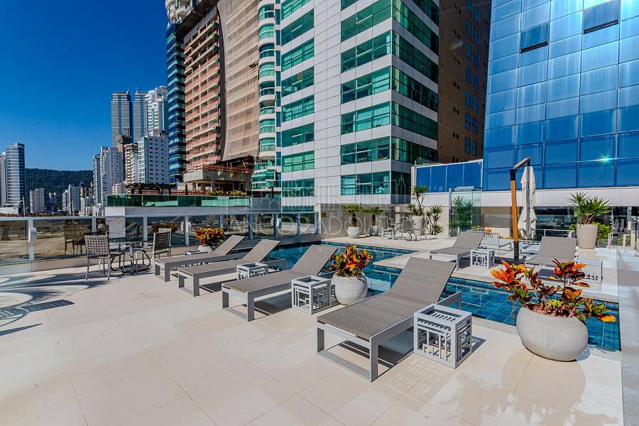 5 suítes, 6 vagas garagem, mobiliado, Vista privilegiada de frente para o mar em Balneário Camboriú. — foto 68