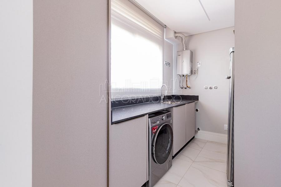 4 suítes, decorado, 4 vagas garagem, Avenida Atlântica em Balneário Camboriú — foto 59