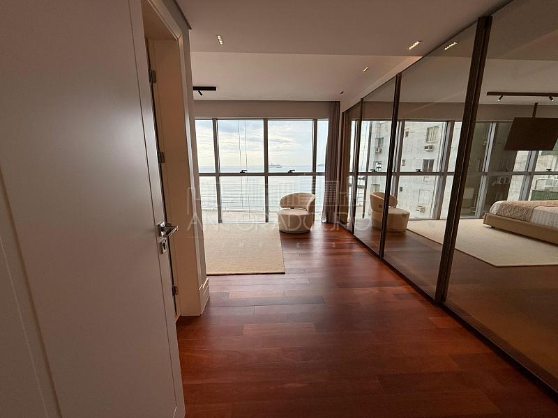 4 suítes, decorado, 4 vagas garagem, Avenida Atlântica em Balneário Camboriú — foto 116