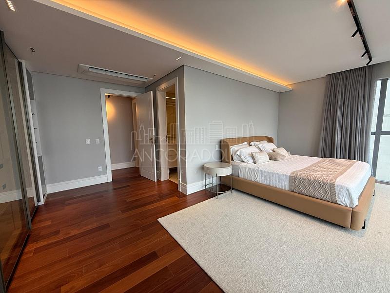 4 suítes, decorado, 4 vagas garagem, Avenida Atlântica em Balneário Camboriú — foto 110