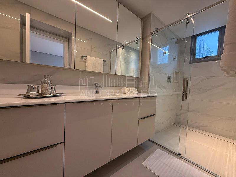 4 suítes, decorado, 4 vagas garagem, Avenida Atlântica em Balneário Camboriú — foto 99