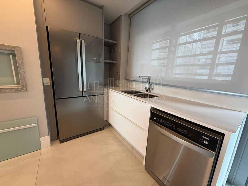 4 suítes, decorado, 4 vagas garagem, Avenida Atlântica em Balneário Camboriú — foto 81