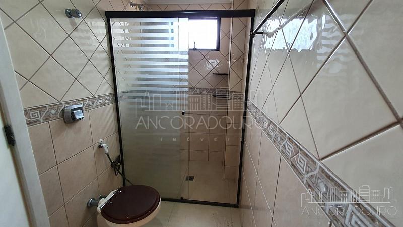 4 Dormitórios (1 suíte), Semi mobiliado, Avenida Brasil em Balneário Camboriú. — foto 17