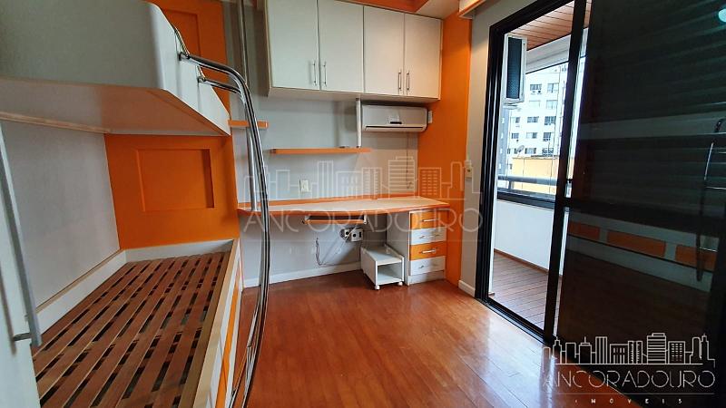 4 Dormitórios (1 suíte), Semi mobiliado, Avenida Brasil em Balneário Camboriú. — foto 15