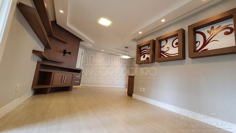 4 Dormitórios (1 suíte), Semi mobiliado, Avenida Brasil em Balneário Camboriú. — foto 5