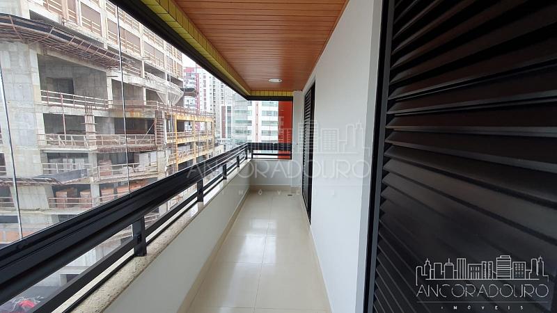 4 Dormitórios (1 suíte), Semi mobiliado, Avenida Brasil em Balneário Camboriú. — foto 22