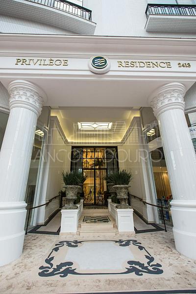 3 suítes, mobiliado, 3 vagas garagem, Avenida Brasil em Balneário Camboriú. — foto 20