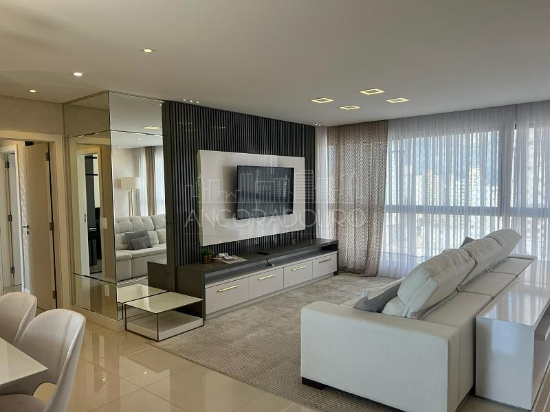 3 suítes, mobiliado, 3 vagas garagem, Avenida Brasil em Balneário Camboriú. — foto 41