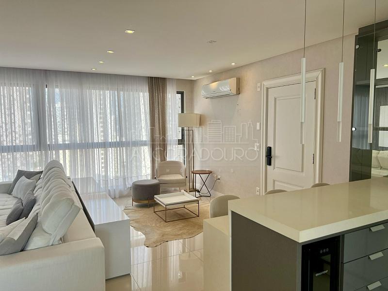 3 suítes, mobiliado, 3 vagas garagem, Avenida Brasil em Balneário Camboriú. — foto 36