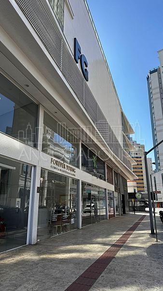 Sala comercial à venda, 155m2 área útil, 1 vaga de garagem privativa, poucos metros da Avenida Brasil em Balneário Camboriú. — foto 2