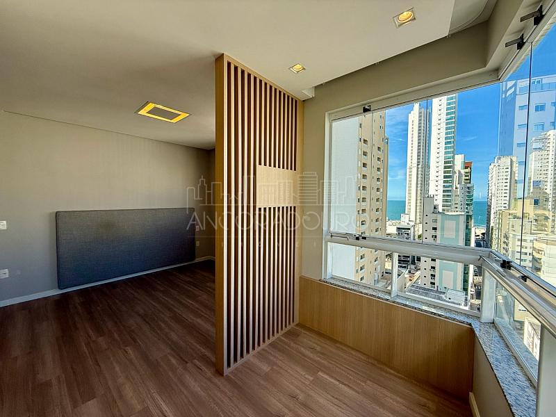 4 suítes, 3 vagas garagem, Centro de Balneário Camboriú. — foto 21