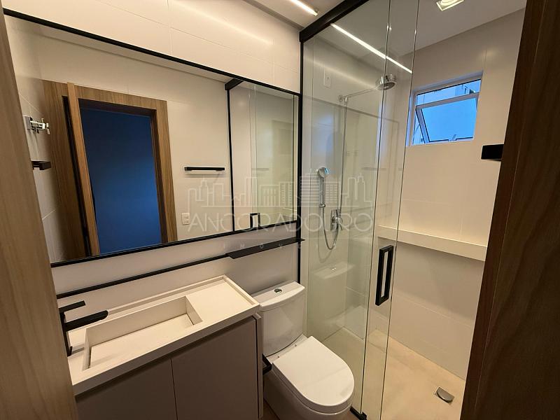 4 suítes, 3 vagas garagem, Centro de Balneário Camboriú. — foto 14