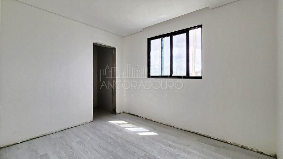 2 Dormitórios (1 Suíte), 1 vaga privativa, andar alto em Itajaí. — foto 7