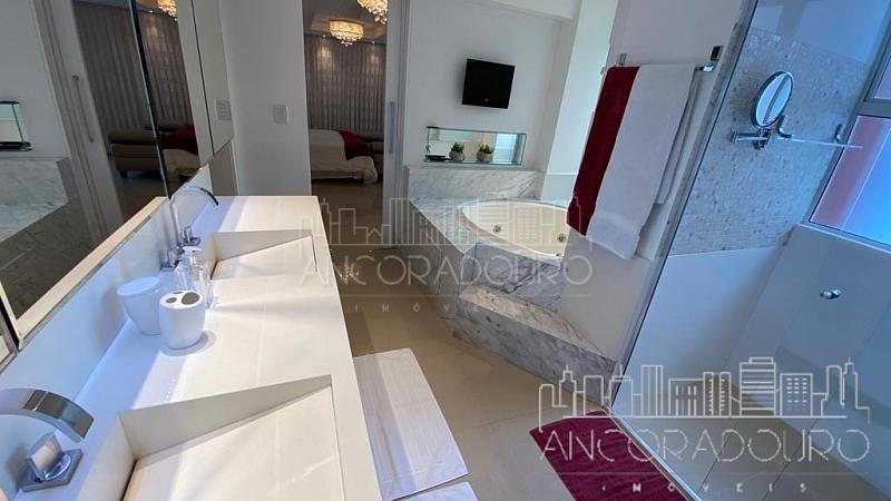 Cobertura Duplex: 4 suítes (1 máster), Mobiliado, 3 vagas garagem, Piscina privativa, Centro de Balneário Camboriú. — foto 29