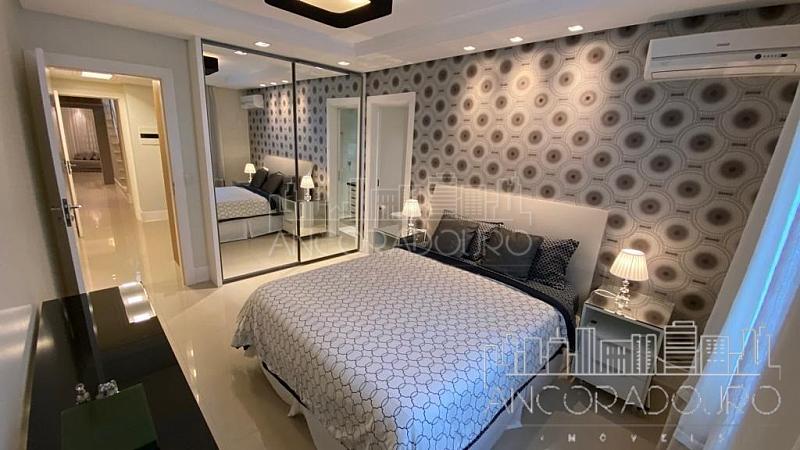 Cobertura Duplex: 4 suítes (1 máster), Mobiliado, 3 vagas garagem, Piscina privativa, Centro de Balneário Camboriú. — foto 22