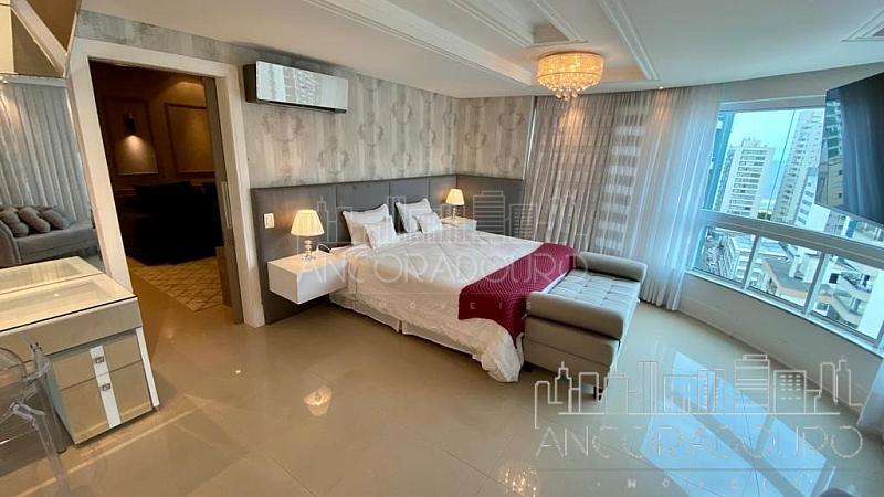 Cobertura Duplex: 4 suítes (1 máster), Mobiliado, 3 vagas garagem, Piscina privativa, Centro de Balneário Camboriú. — foto 37