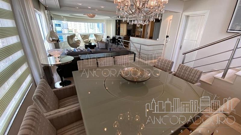 Cobertura Duplex: 4 suítes (1 máster), Mobiliado, 3 vagas garagem, Piscina privativa, Centro de Balneário Camboriú. — foto 18