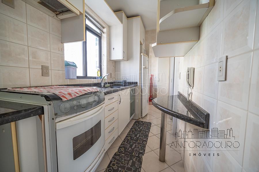 Apartamento andar alto, vista mar, 3 dormitórios (1 suíte), 1 vaga garagem, Balneário Camboriú — foto 10